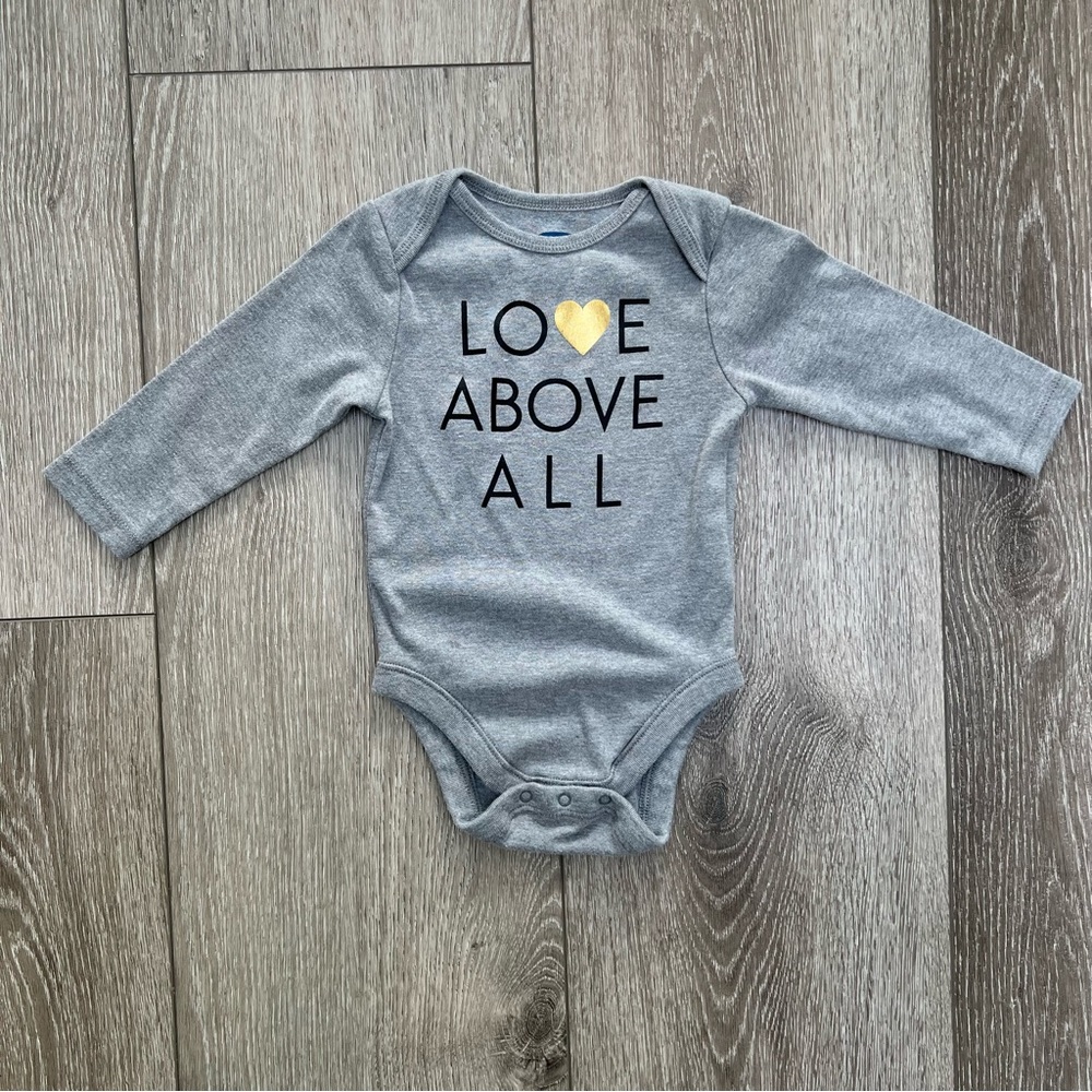 OLD NAVY LONG SLEEVE BODYSUIT GREY 6-12MO